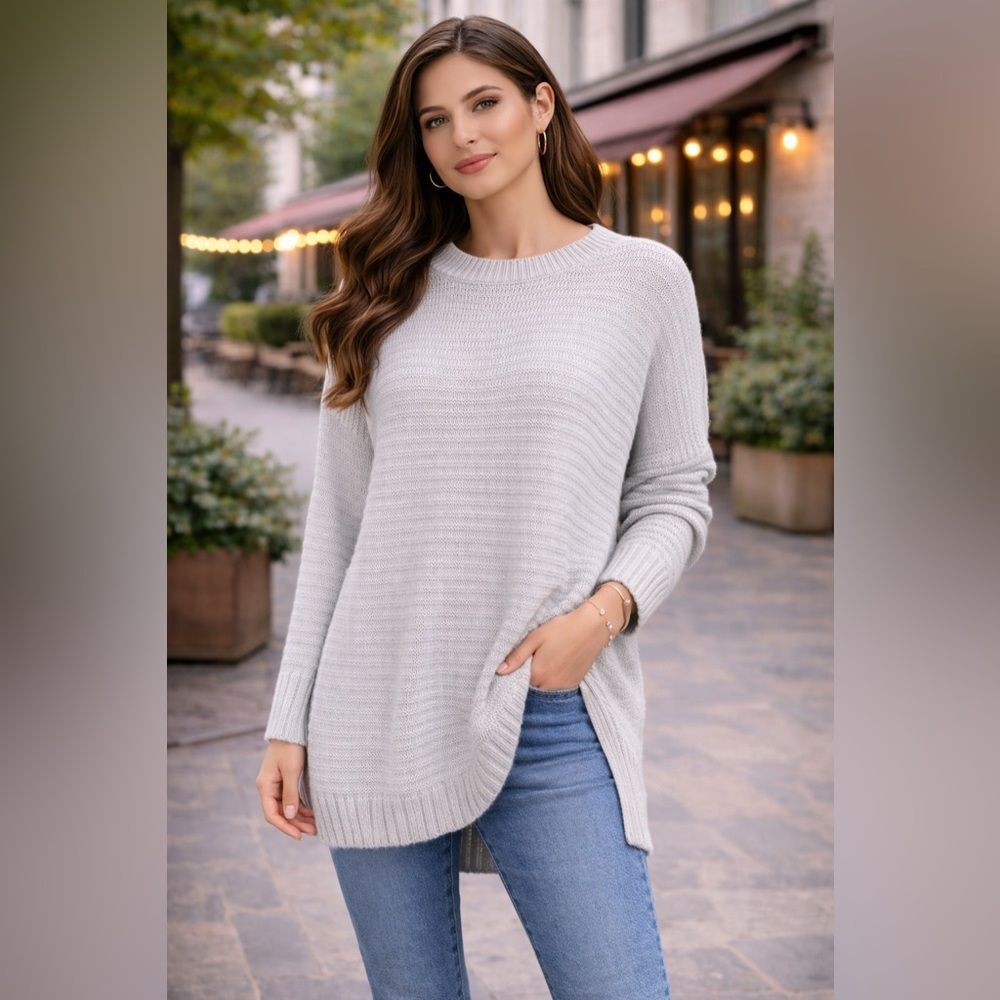 Missguided + Soft Gray Crew Neck Sweater 2/4